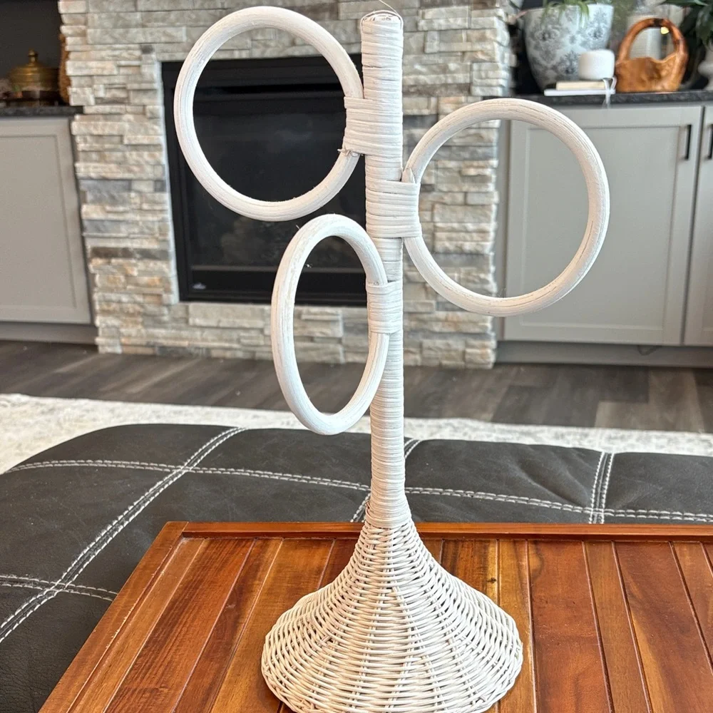 Wicker 3 Towel Holder Stand Shabby Cottage Core Bathroom VTG 15.5” White Rattan